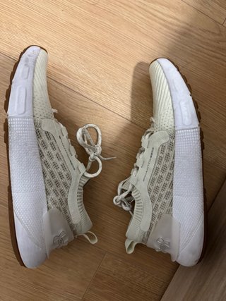 Zapatillas Under Armour Beige Talla 38.5