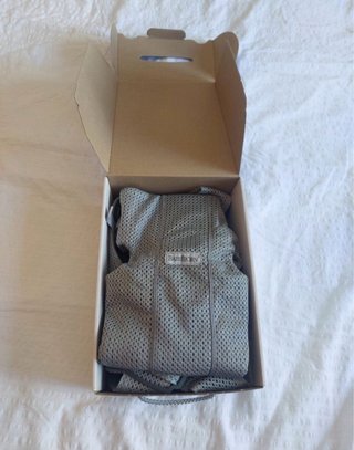 Mochila Porta Bebé BabyBjorn Mini Gris