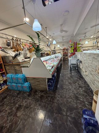 Se traspasa Carniceria