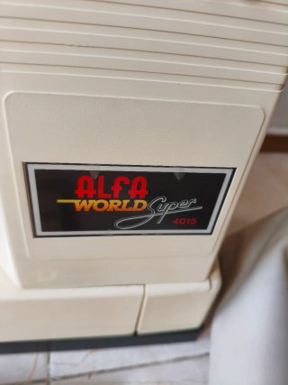 Máquina de coser Alfa World Super