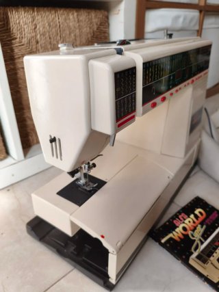 Máquina de coser Alfa World Super