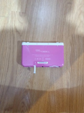 Pack con funda y 6 juegos Nintendo 3DS XL Rosa