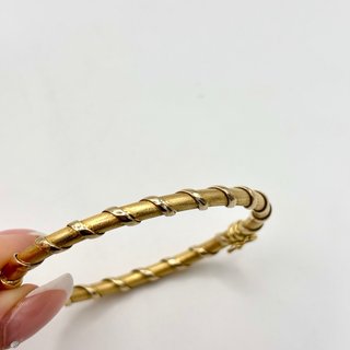 Pulsera brazalete de oro 18kt