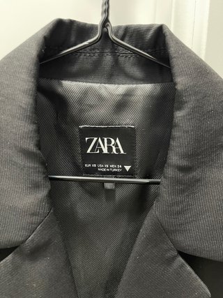 Chaleco negro Zara