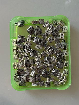 Set da 75 accessori misti in metallo per bijoux