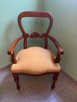 Conjunto de 6 sillas de madera y tela