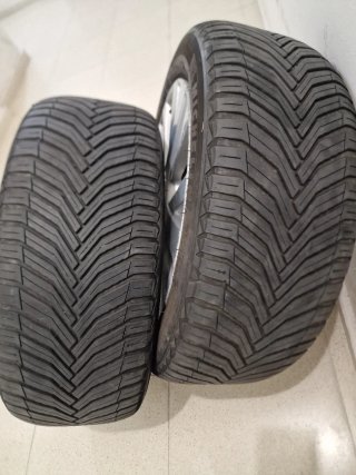 Llantas Mazda 6 con Neumáticos Michelin. 3 unidade