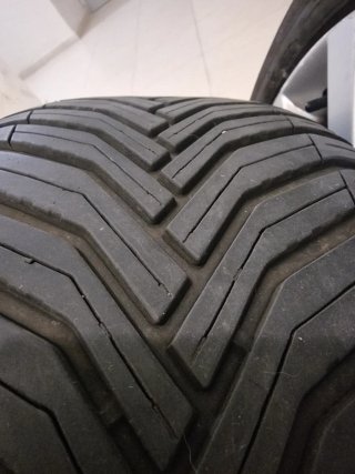Llantas Mazda 6 con Neumáticos Michelin. 3 unidade