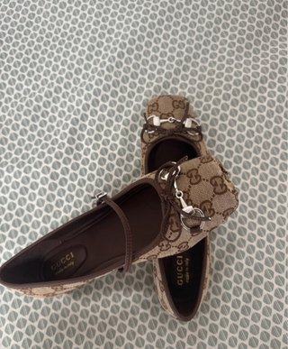 Sandalias Gucci Beige y Marrón