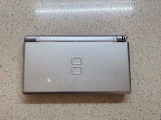 Nintendo DS Lite