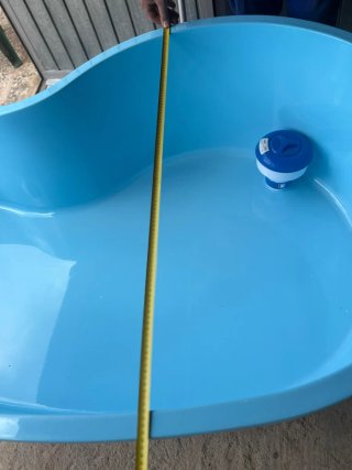 Piscina de fibra de poliéster.