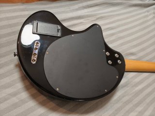 Bajo Fernandes Nomad Negro