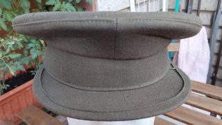 GORRA DE PLATO OFICIAL.GUERRA OFICIAL.