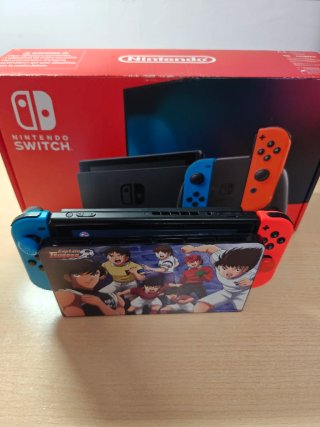Nintendo Switch v2 Neon + Accesorios