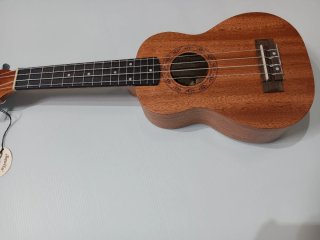 Ukelele Concierto 23 UKM-2 Marrón