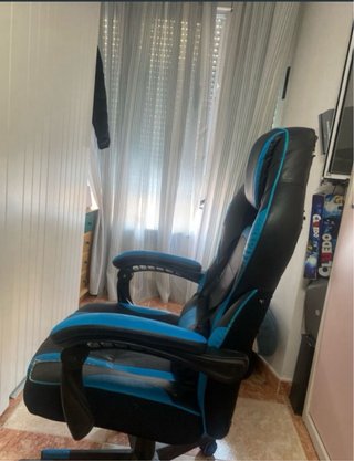 Silla Gaming Negra y Azul