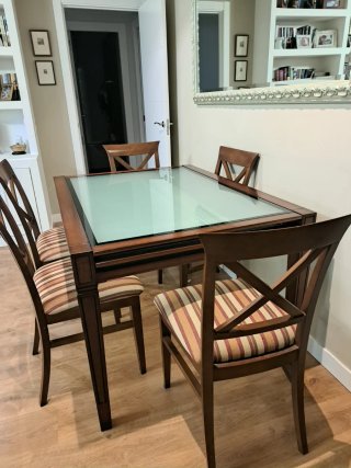 Conjunto mesa y 6 sillas comedor