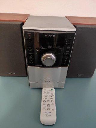 Equipo de música SONY CMT-EH10