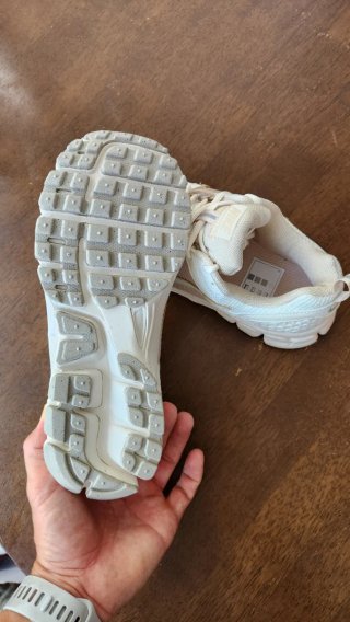 Nike Vomero 5 Beige/Blanco