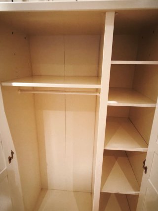Armario blanco de madera modelo Hemnes