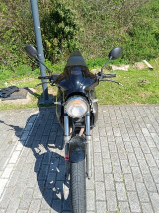 Honda CB500 Naked Negra