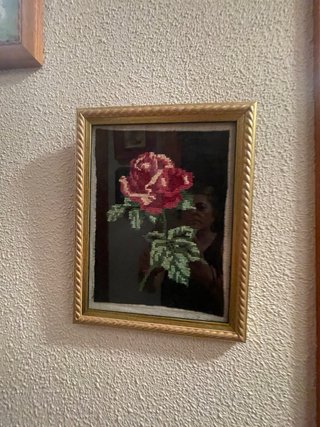 Cuadro de punto de cruz rosa