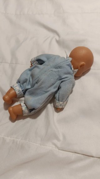 Muñeco bebé de trapo