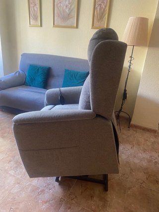 Poltrona Relax Elettrica Grigia Poco Usata
