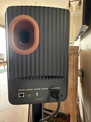 KEF LS50 Wireless II + Soporte Negro