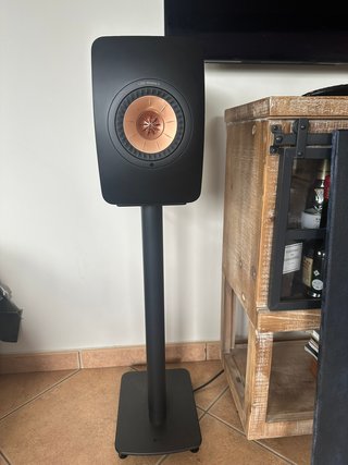 KEF LS50 Wireless II + Soporte Negro