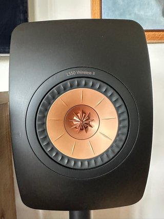 KEF LS50 Wireless II + Soporte Negro