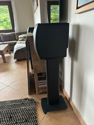 KEF LS50 Wireless II + Soporte Negro