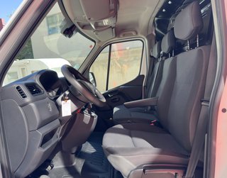Renault Master L2 H2 con trampilla elevadora