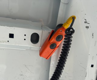 Renault Master L2 H2 con trampilla elevadora