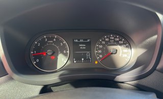 Renault Master L2 H2 con trampilla elevadora