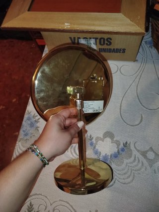 Espejo de mesa dorado