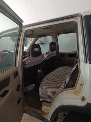 Nissan Terrano II 2003