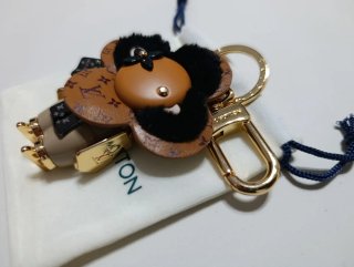 Llavero Louis Vuitton muñeco estilo japones
