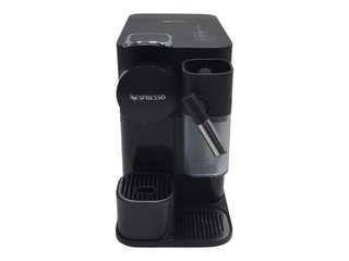 Cafetera DeLonghi Nespresso Cápsulas