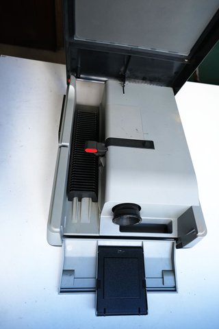Proyector diapositivas Braun para reparar o piezas