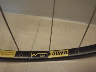 Ruedas Mavic GP4 y Campagnolo