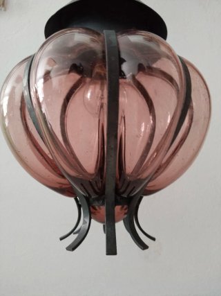 Lámpara forja jardín con tulipa redonda de cristal