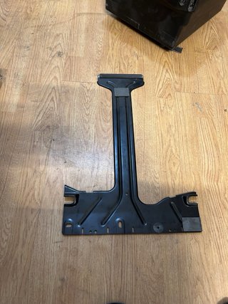 Caja para Batería Ford Transit.