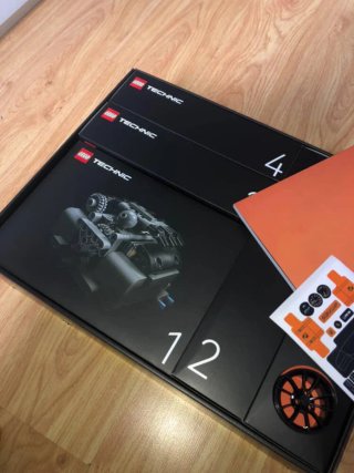 Lego Technic Porsche 911 GT3 RS 42056