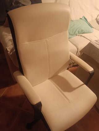 Silla de oficina piel blanca