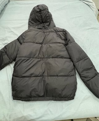 Chaqueta Guess Negra y Blanca