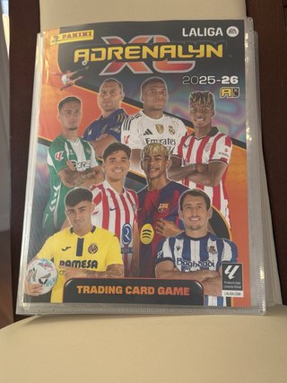 Cartas Adrenalyn 2025/26 y el albun de adrenalyn