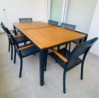 Mesa de exterior moderna con 6 sillas