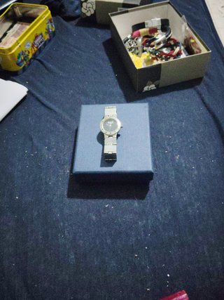 Reloj Gucci Mujer Negro y Plateado