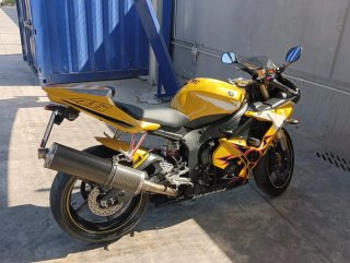 Yamaha R6 VR46 Amarilla - Acepto Cambio
